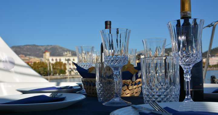 Pranzo a bordo Catamarano Marepiatto Salerno.